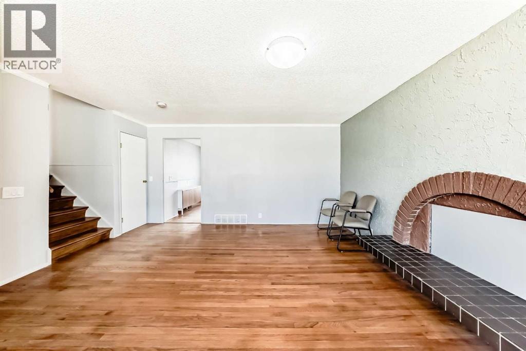 6840 4 Avenue NE — photo 8