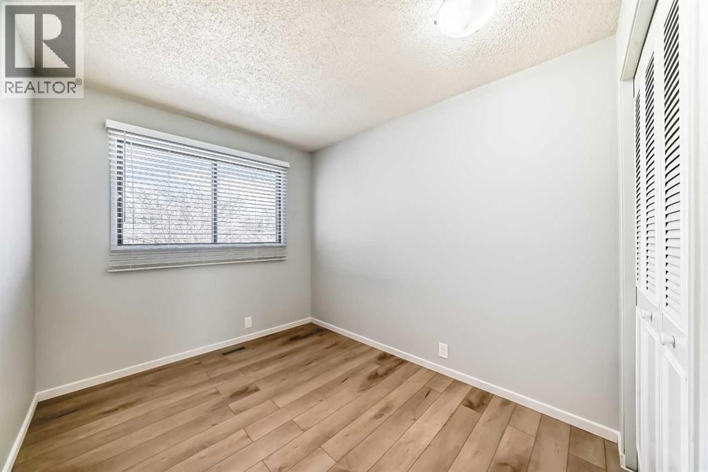 6840 4 Avenue NE — photo 18