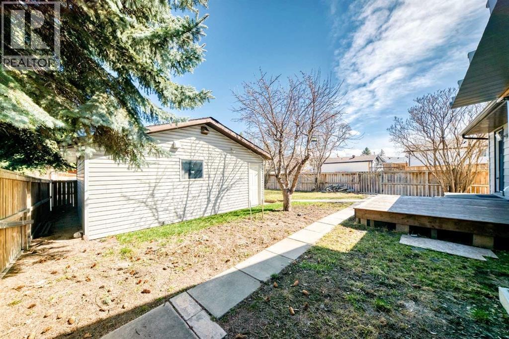 6840 4 Avenue NE — photo 42