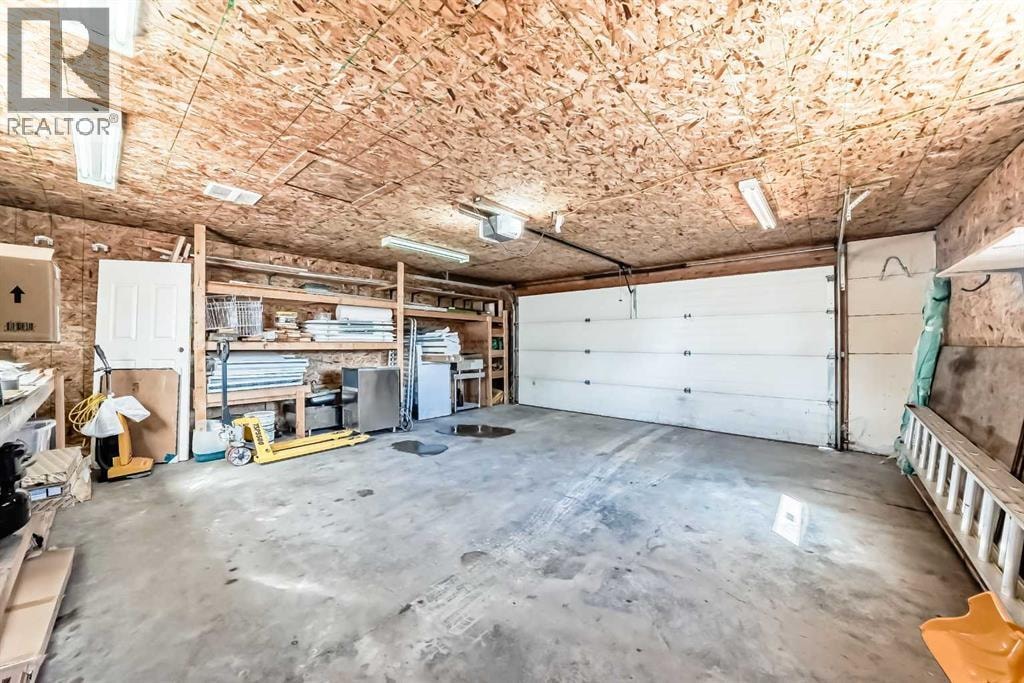 6840 4 Avenue NE — photo 36