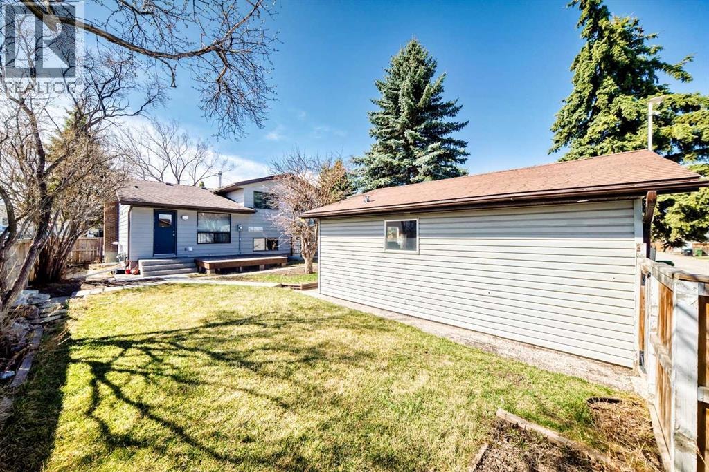 6840 4 Avenue NE — photo 44