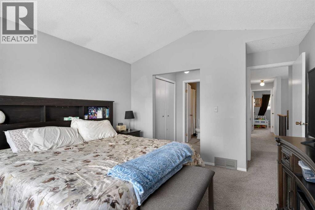 53 Millrise Lane SW — photo 24