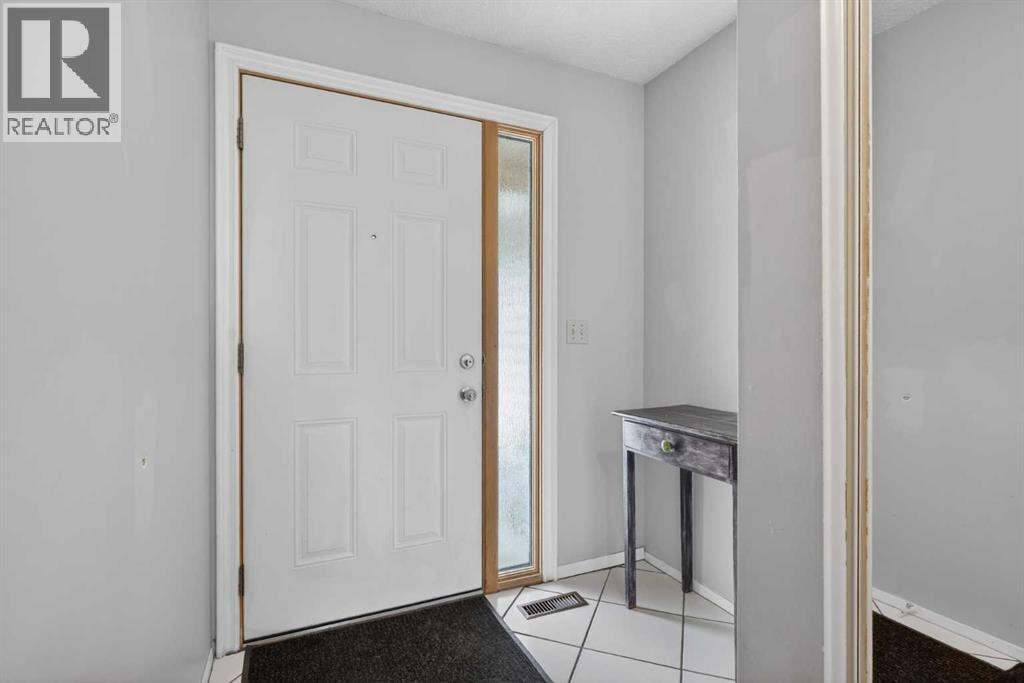 53 Millrise Lane SW — photo 3