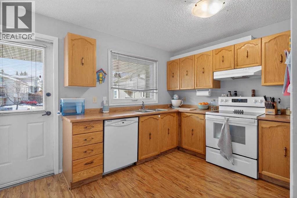 53 Millrise Lane SW — photo 17