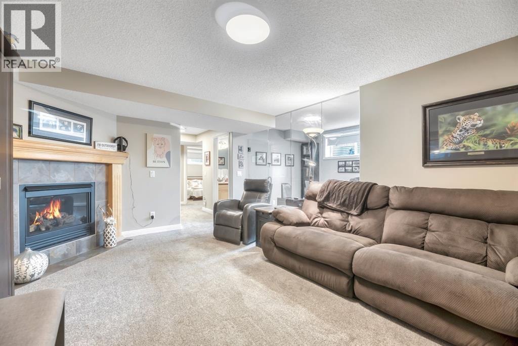 250 Prestwick Close SE — photo 31