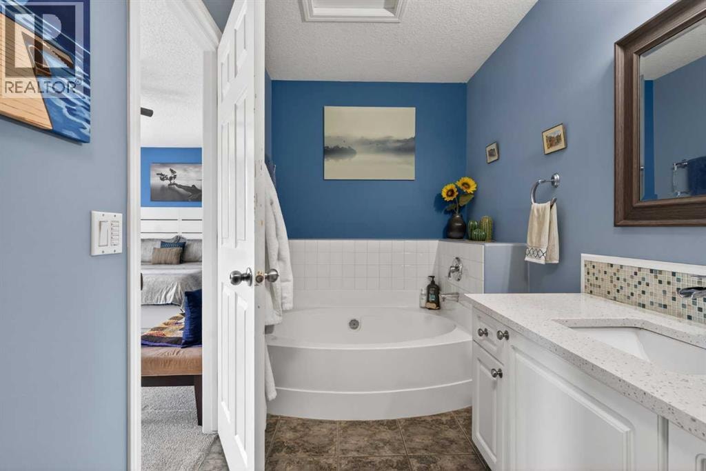 129 Evansbrooke Park NW — photo 25