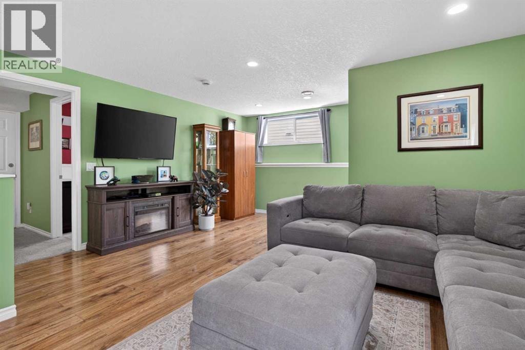 129 Evansbrooke Park NW — photo 30