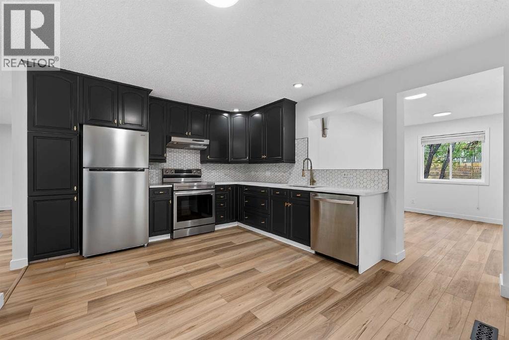 1091 Berkley Drive NW — photo 10