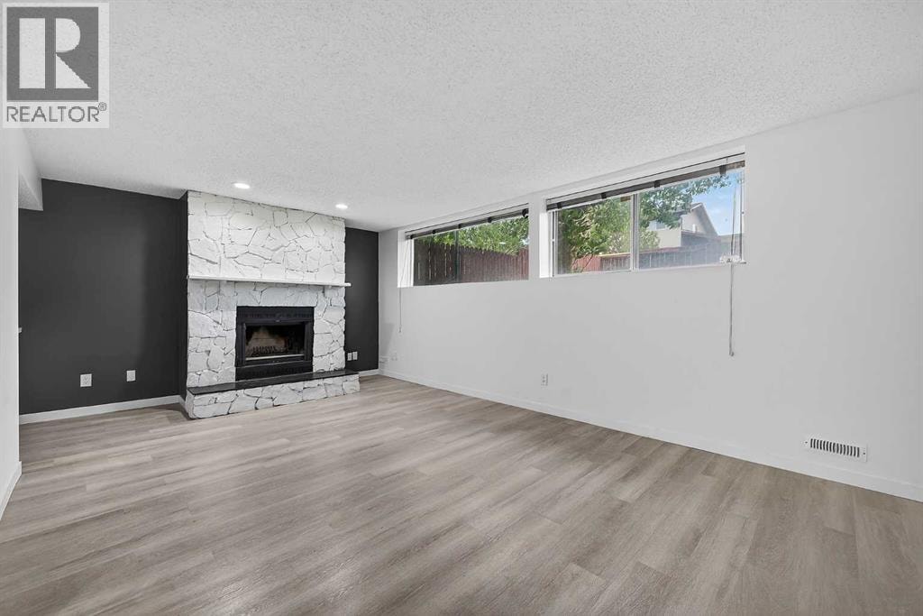 1091 Berkley Drive NW — photo 23