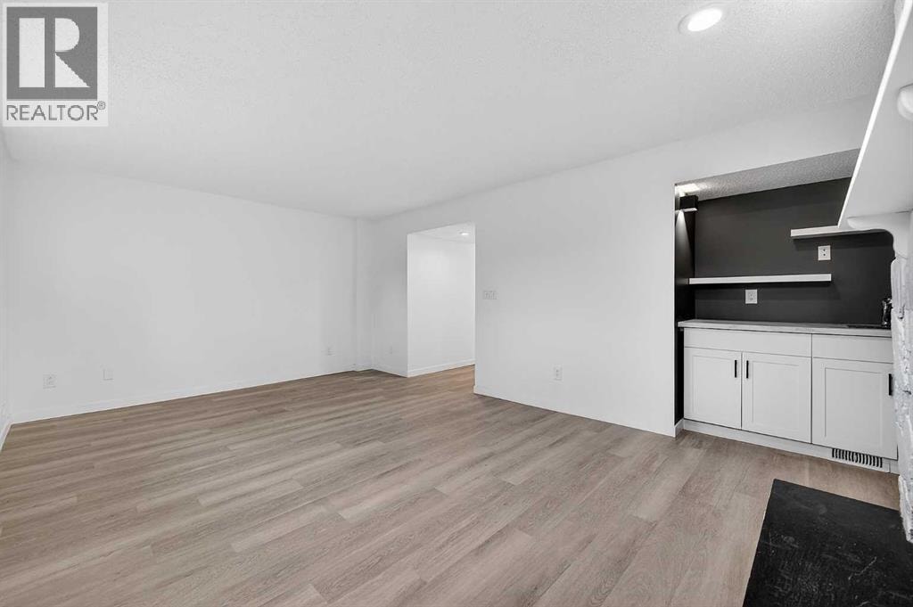 1091 Berkley Drive NW — photo 25