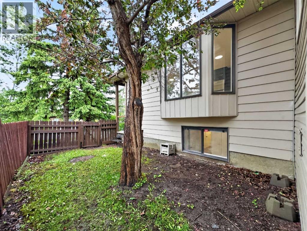1091 Berkley Drive NW — photo 30