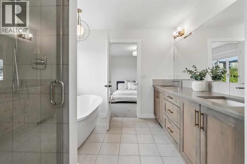 205 Precedence View — photo 15