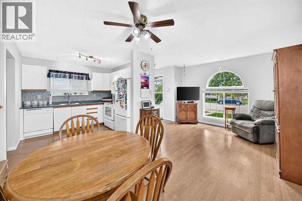 57 San Diego Way NE — photo 2