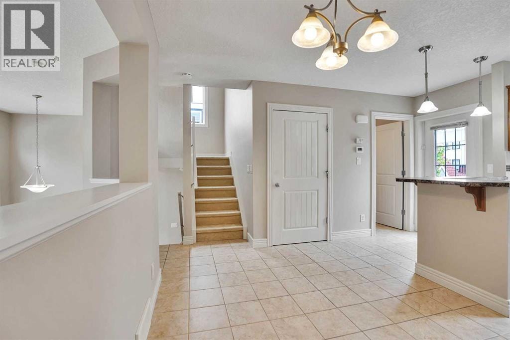 19 Royal Oak Plaza NW — photo 26