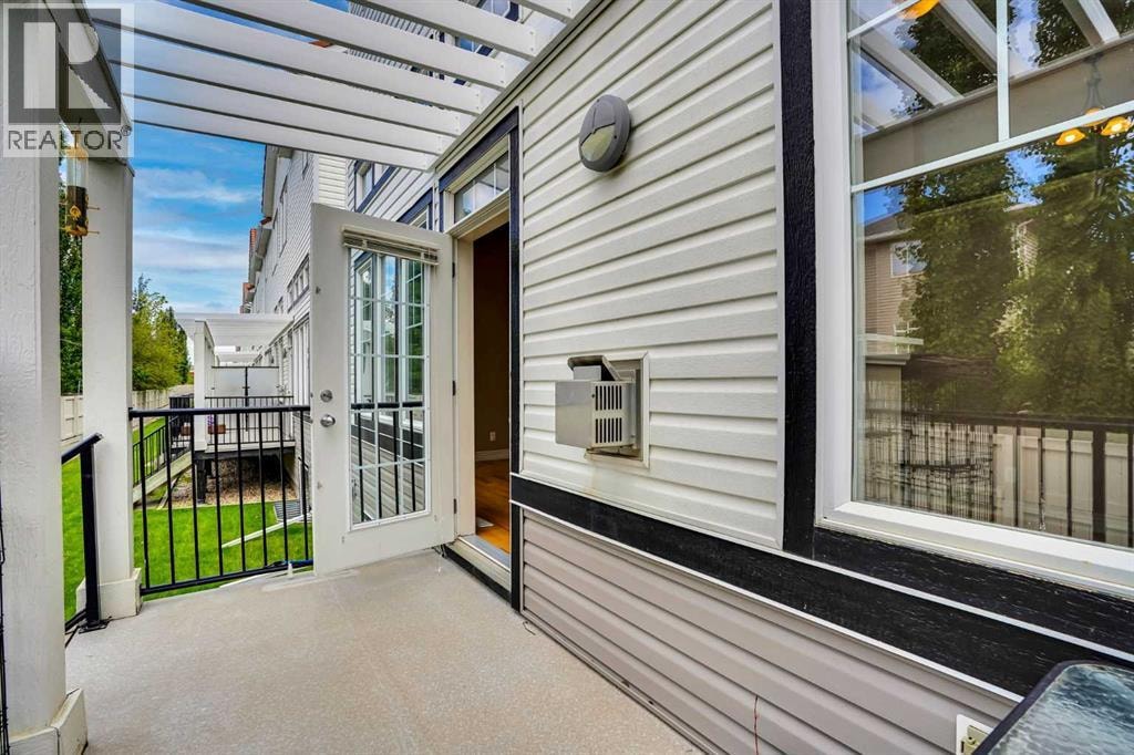 19 Royal Oak Plaza NW — photo 47