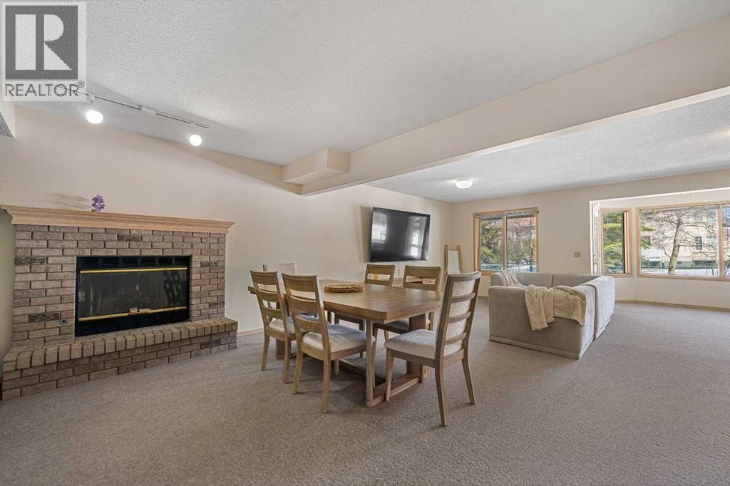 251 Hampshire Place NW — photo 25