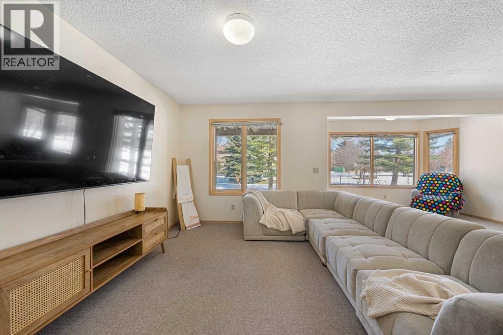251 Hampshire Place NW — photo 27
