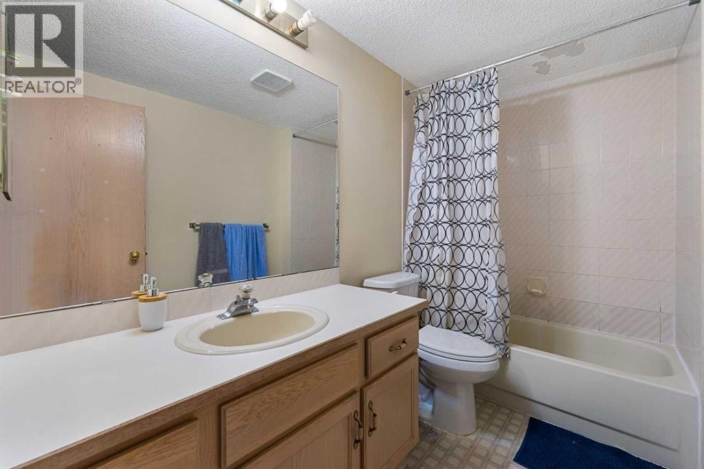 251 Hampshire Place NW — photo 30