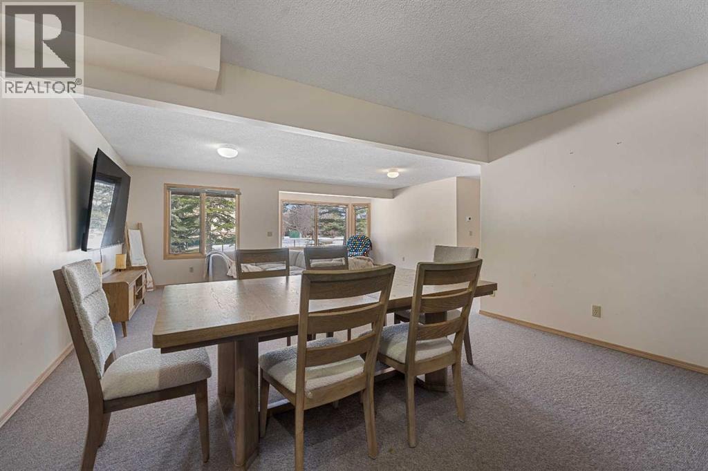 251 Hampshire Place NW — photo 24