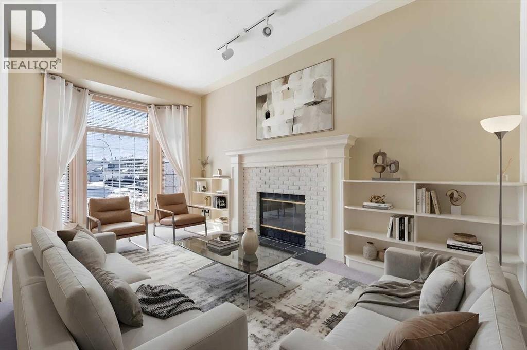 251 Hampshire Place NW — photo 5