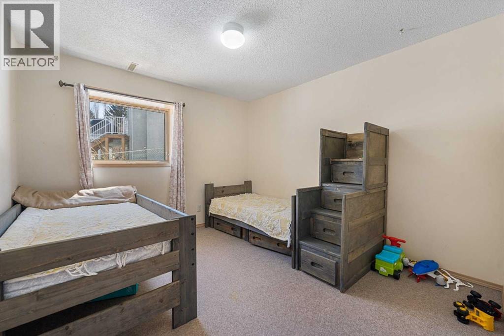 251 Hampshire Place NW — photo 31