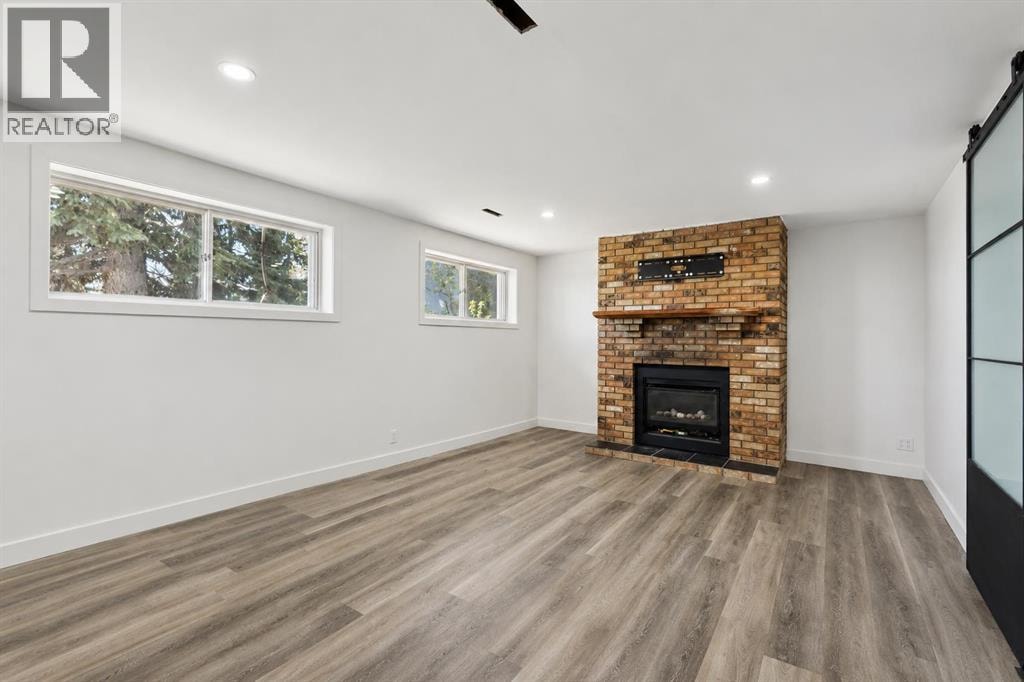 6928 Hunterbow Crescent NW — photo 21