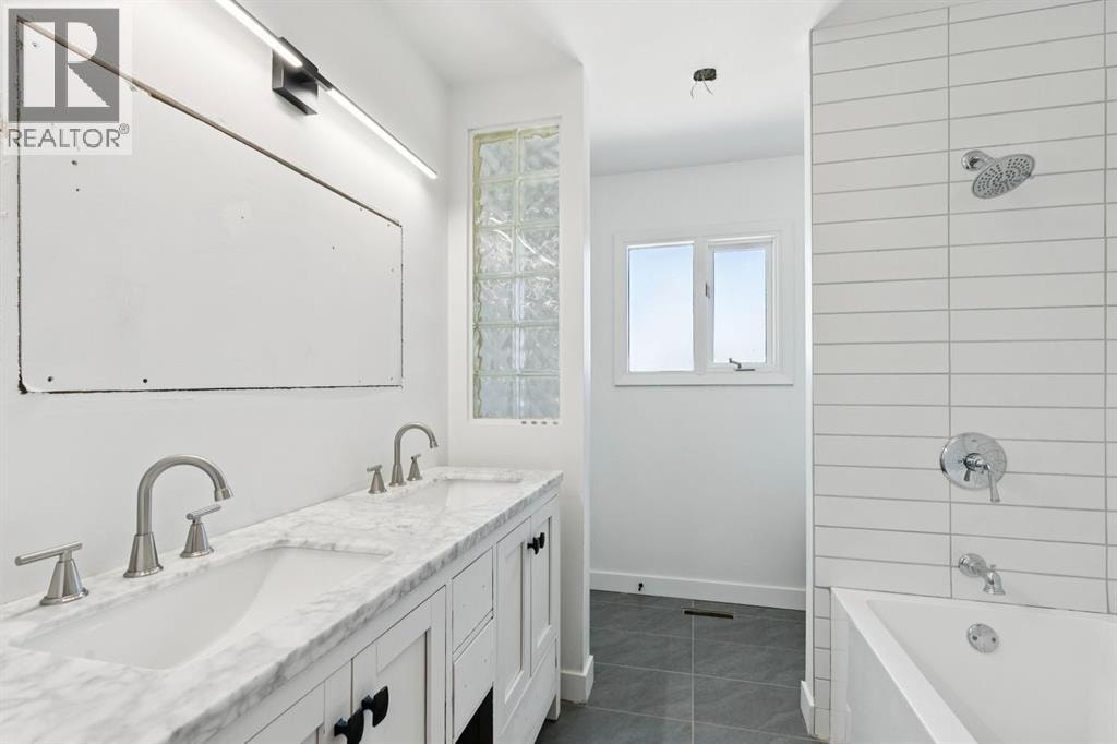 6928 Hunterbow Crescent NW — photo 20