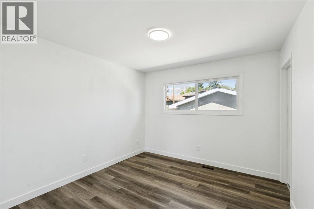 6928 Hunterbow Crescent NW — photo 17