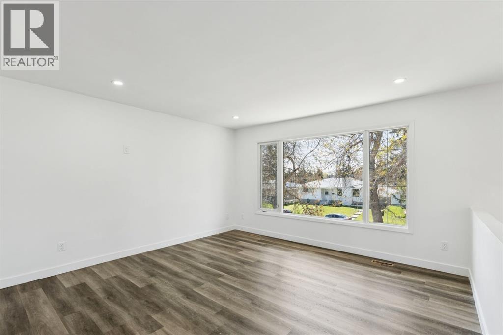 6928 Hunterbow Crescent NW — photo 8