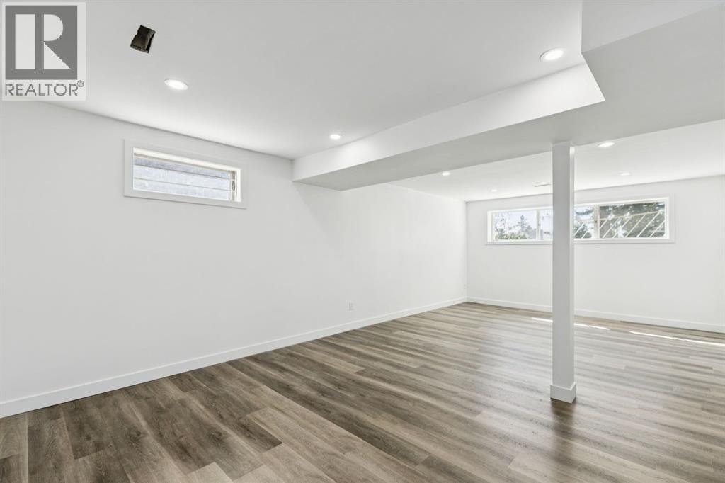 6928 Hunterbow Crescent NW — photo 25