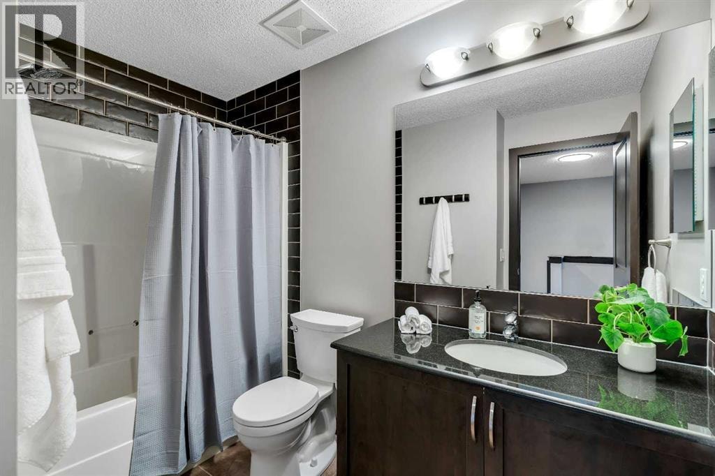 91 Panora Square NW — photo 34