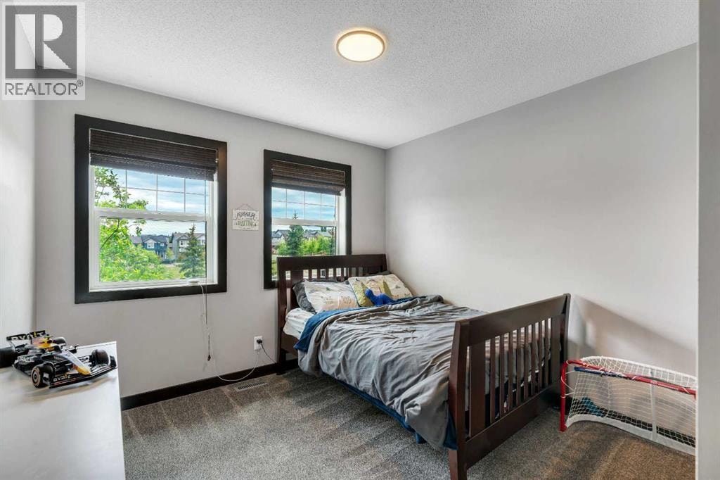 91 Panora Square NW — photo 31