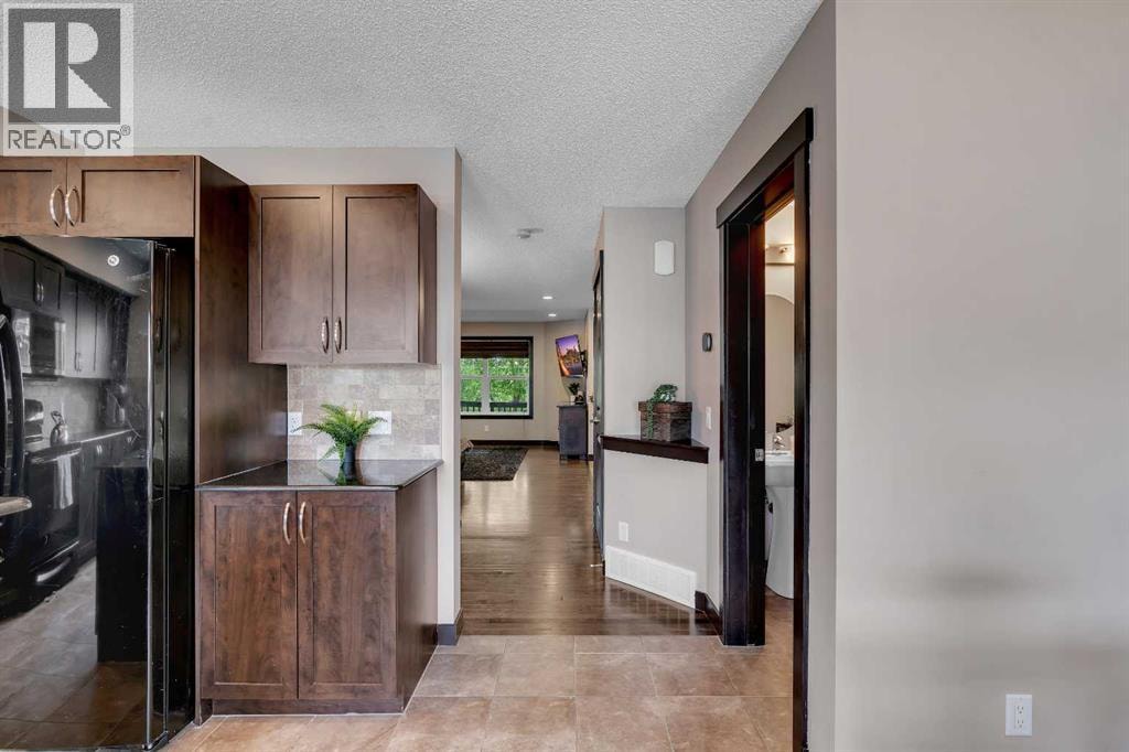 91 Panora Square NW — photo 15