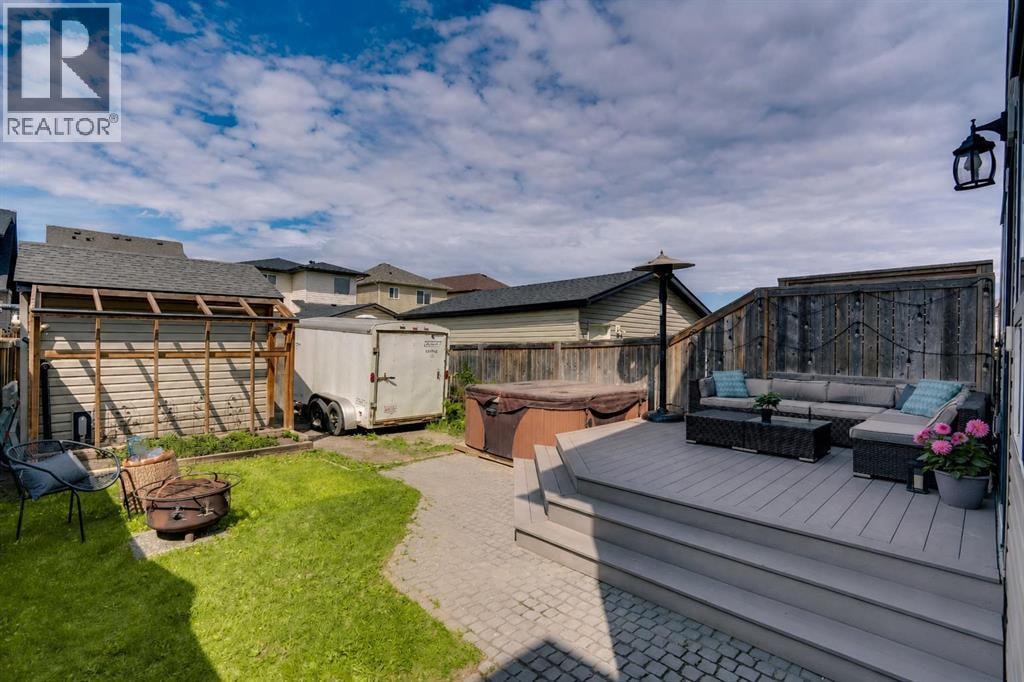 91 Panora Square NW — photo 44