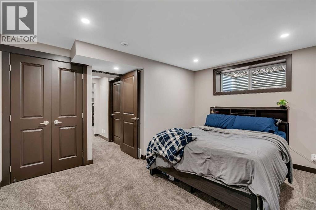 91 Panora Square NW — photo 40