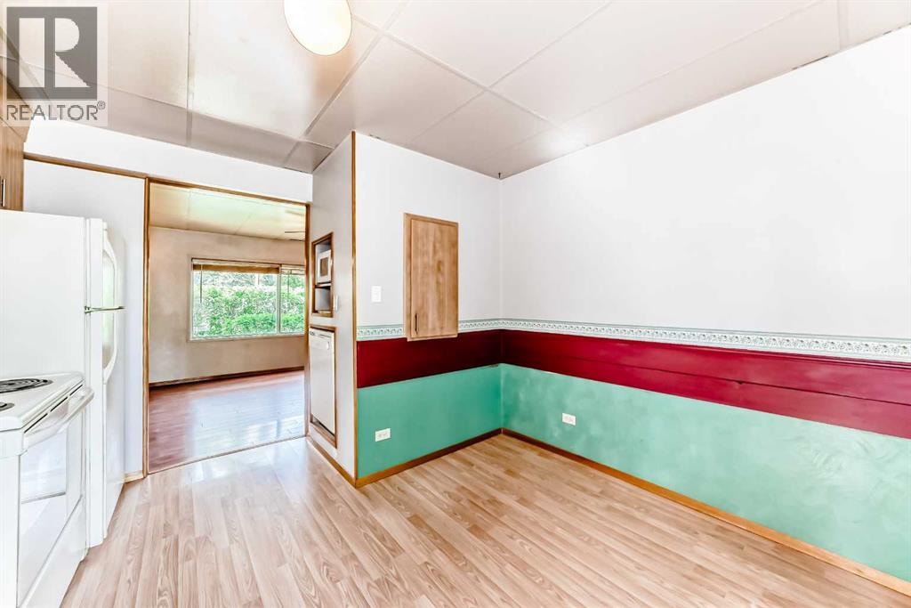 85 Elma Street W — photo 19
