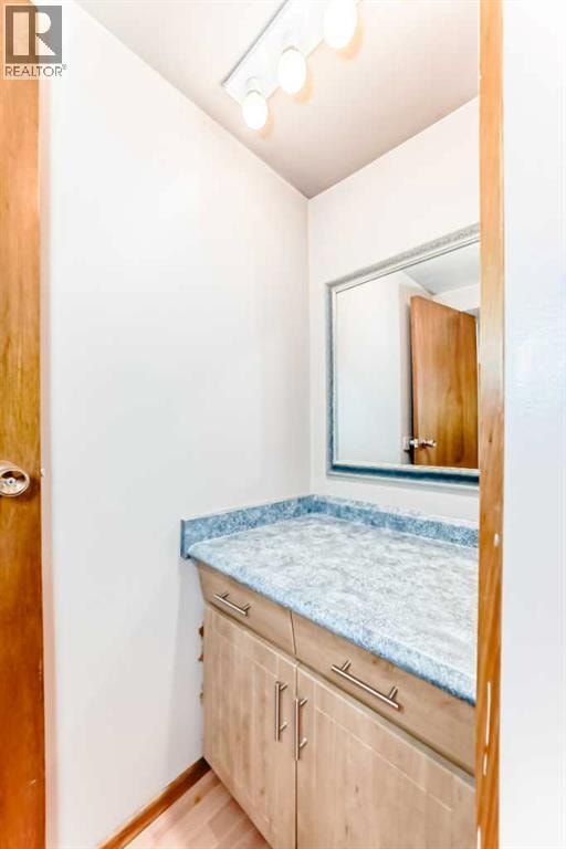 85 Elma Street W — photo 28