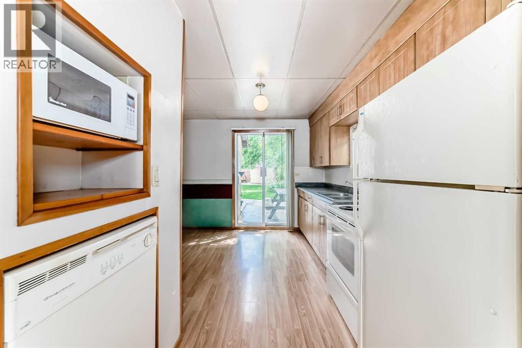 85 Elma Street W — photo 21