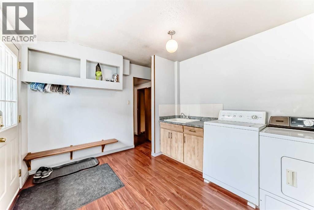85 Elma Street W — photo 25