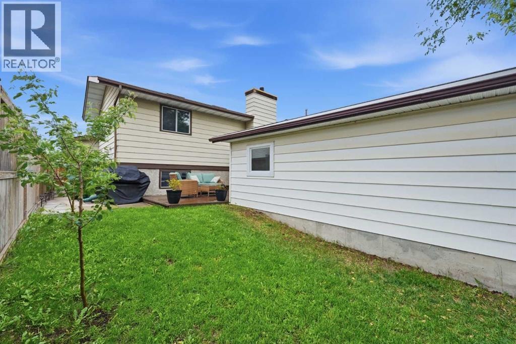 32 Beddington Rise NE — photo 21