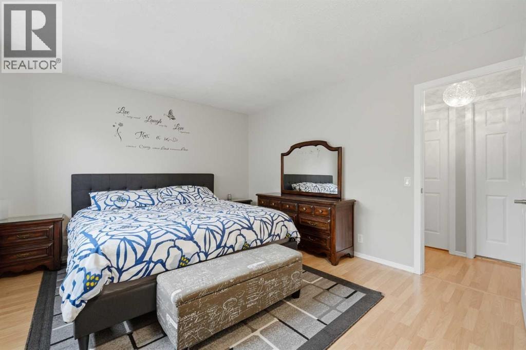 32 Beddington Rise NE — photo 11