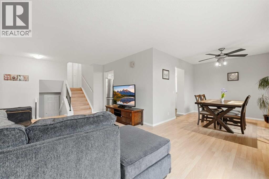 32 Beddington Rise NE — photo 4