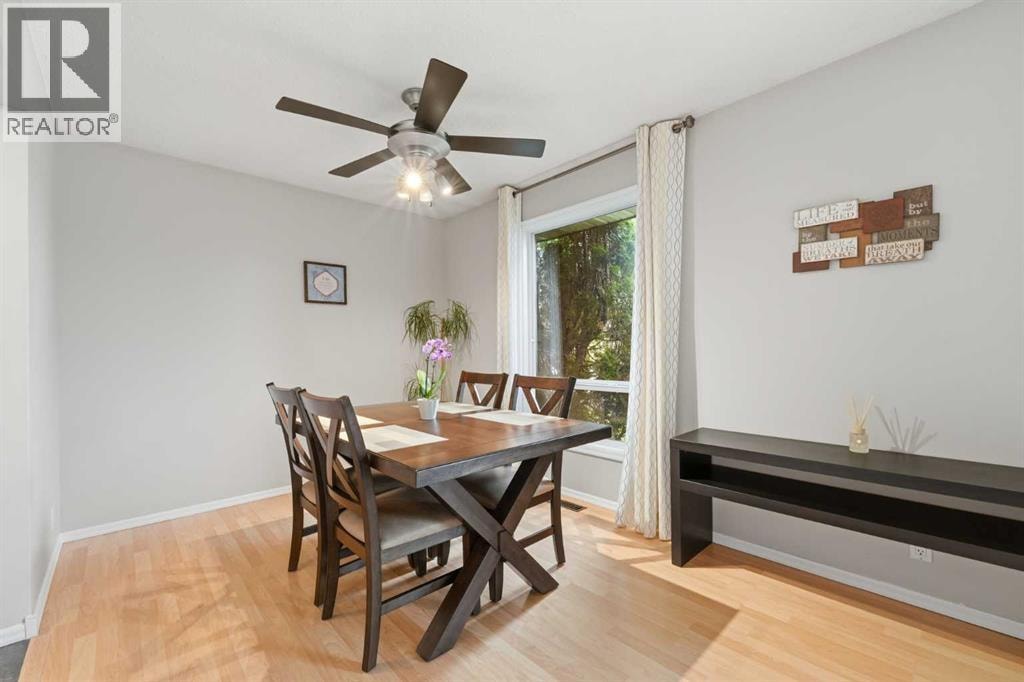 32 Beddington Rise NE — photo 9