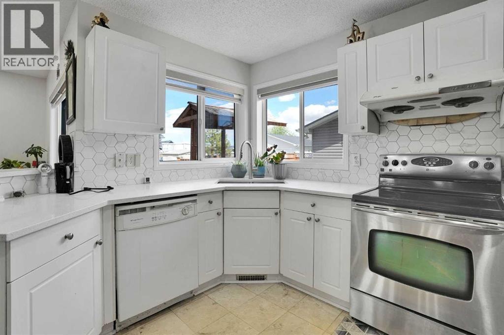 143 Taralea Gardens NE — photo 11