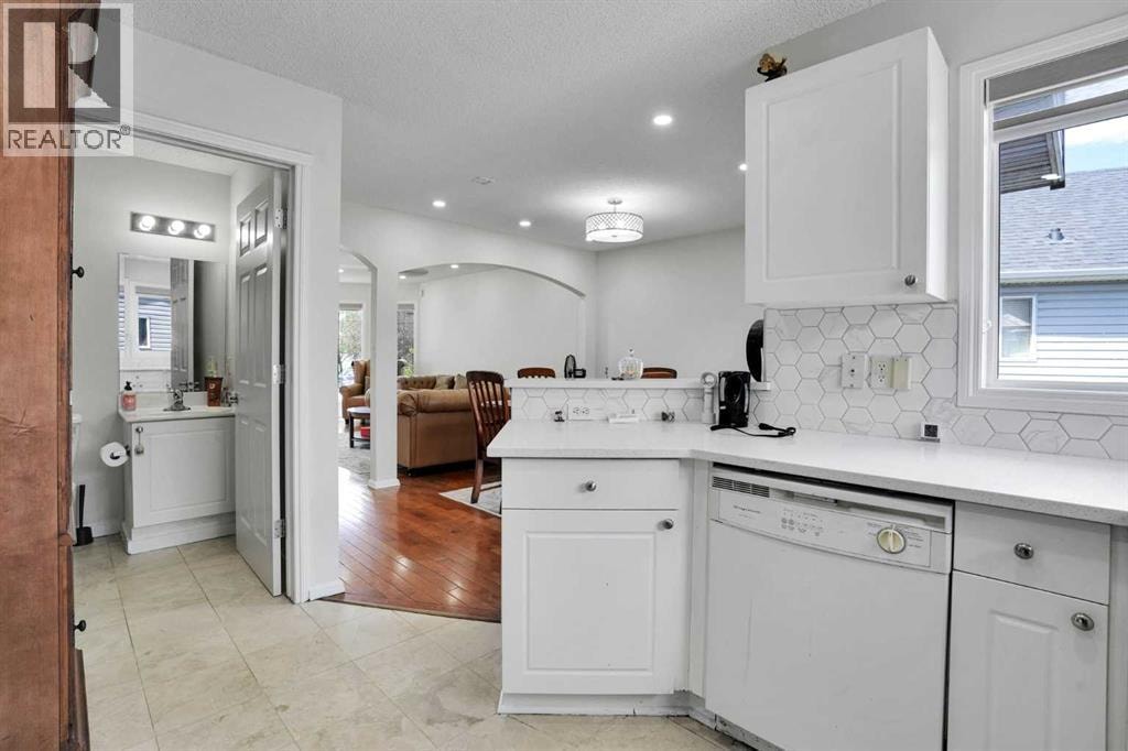 143 Taralea Gardens NE — photo 13