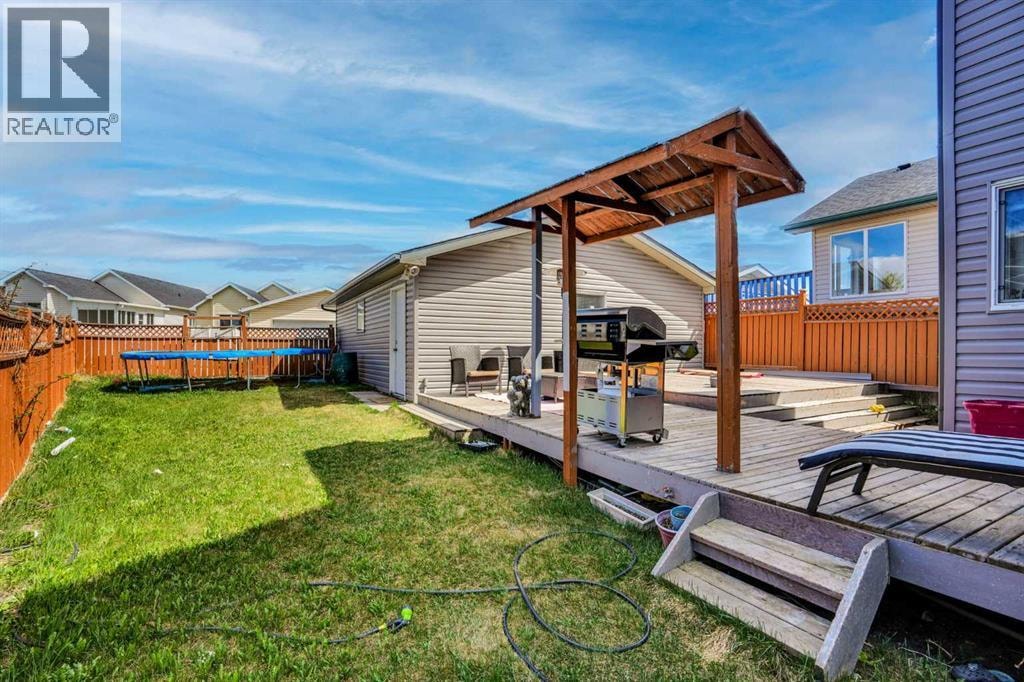 143 Taralea Gardens NE — photo 32