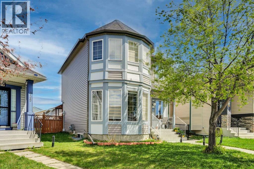 143 Taralea Gardens NE — photo 1