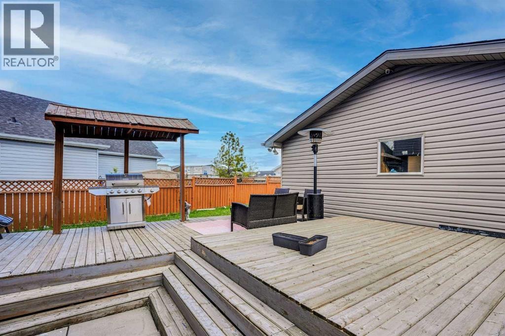 143 Taralea Gardens NE — photo 35
