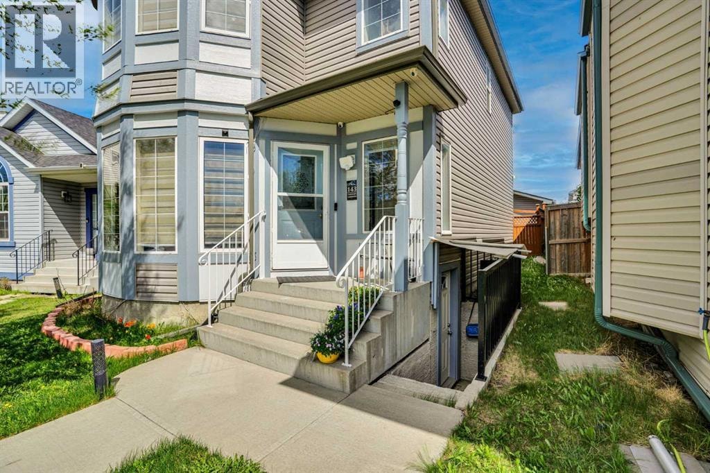 143 Taralea Gardens NE — photo 3