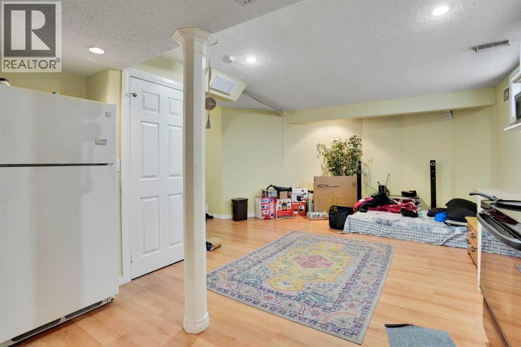 143 Taralea Gardens NE — photo 40